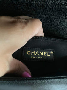 Chanel New Medium Boy Caviar GHW Noir