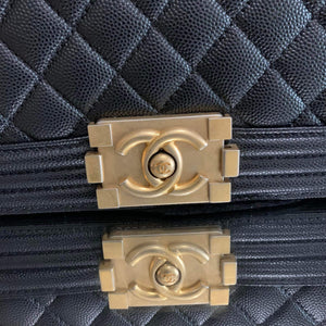 Chanel New Medium Boy Caviar GHW Noir