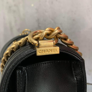 Chanel New Medium Boy Caviar GHW Noir