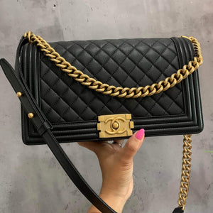 Chanel New Medium Boy Caviar GHW Noir